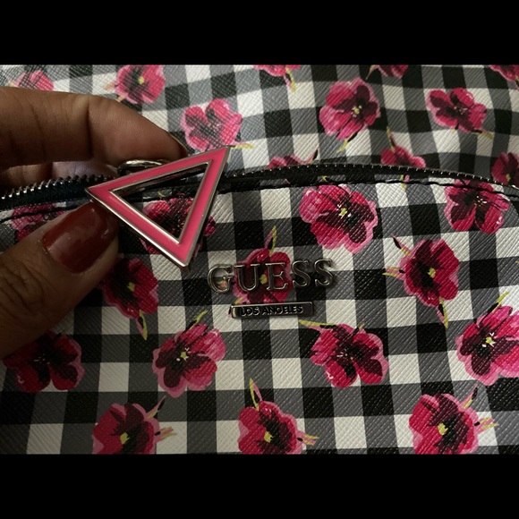 Guess Backpack purse - Picture 3 of 6